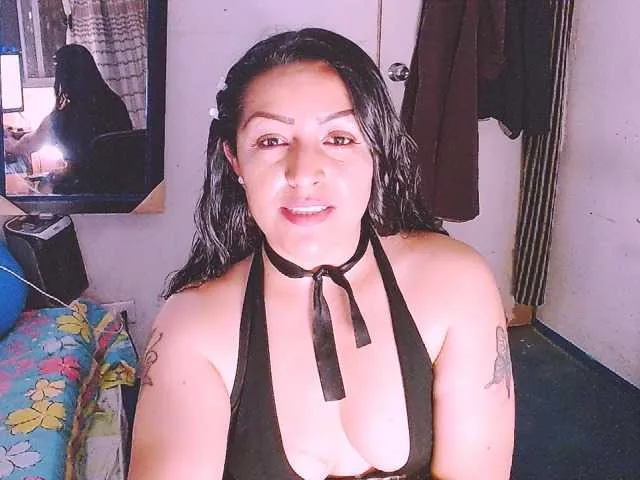 Live sex webcam photo for pepiitaa-pexx #273413318