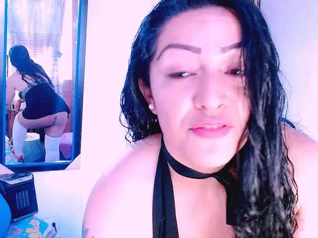 Live sex webcam photo for pepiitaa-pexx #273418091