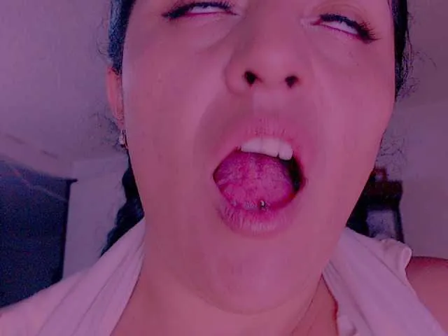 Live sex webcam photo for pepiitaa-pexx #276103973