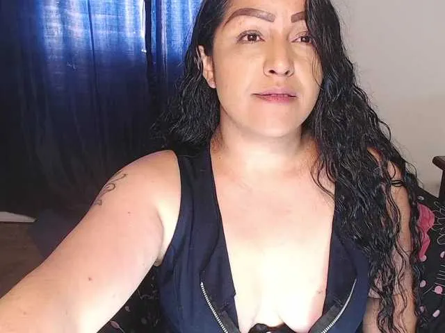 Live sex webcam photo for pepiitaa-pexx #293833156
