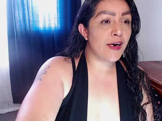 Live sex webcam photo for pepiitaa-pexx #293852199