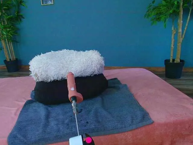 Live sex webcam photo for perfect-moans #292305577