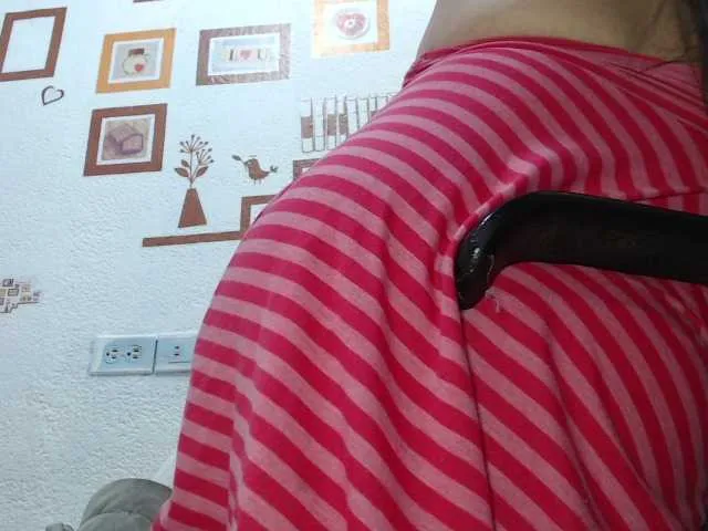 Live sex webcam photo for perfect-smile #274256040