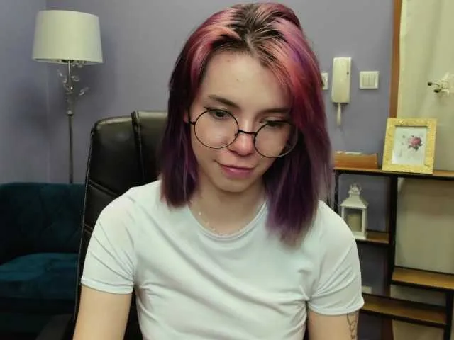 Live sex webcam photo for perfectAlice #273687514