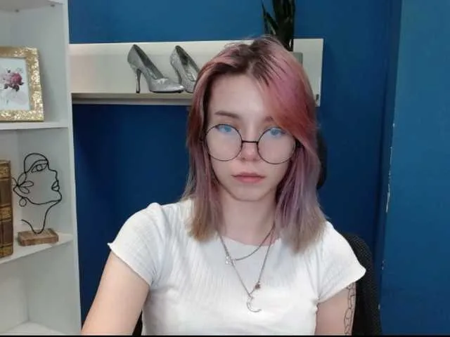 Live sex webcam photo for perfectAlice #273957021