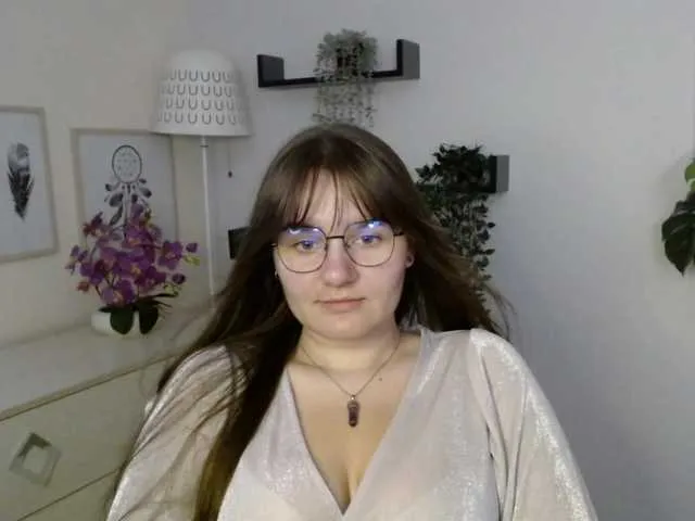 Live sex webcam photo for perfectJulie #291649745