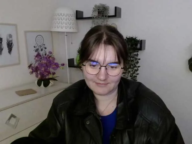 Live sex webcam photo for perfectJulie #291694928