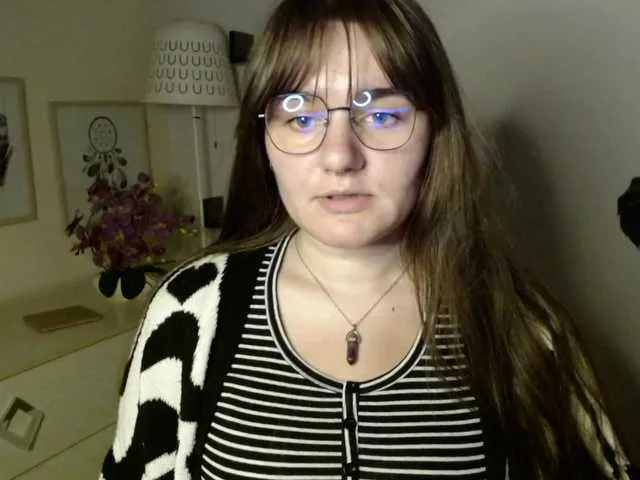 Live sex webcam photo for perfectJulie #291727523