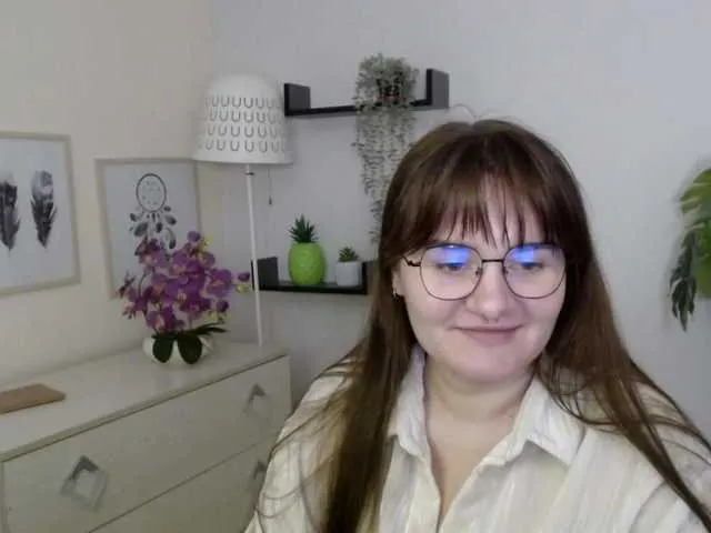 Live sex webcam photo for perfectJulie #292342315