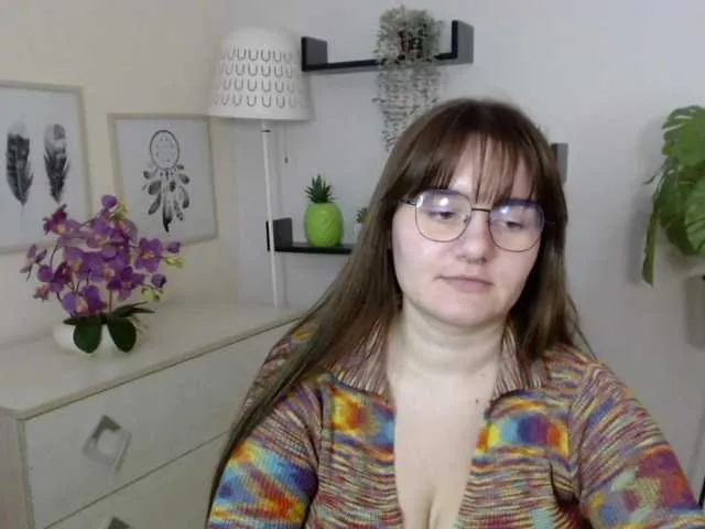 Live sex webcam photo for perfectJulie #292370161