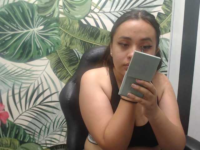 Live sex webcam photo for perlahot19 #274080666