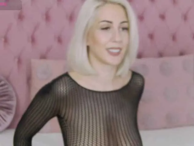 Live sex webcam photo for persiaa1 #292275252