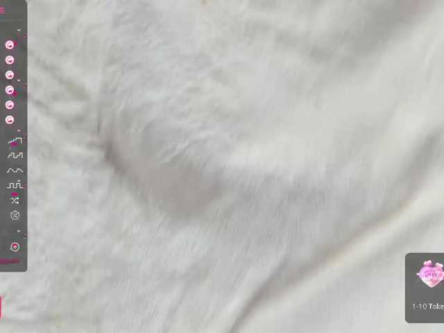 Live sex webcam photo for petite-pussy #276346550