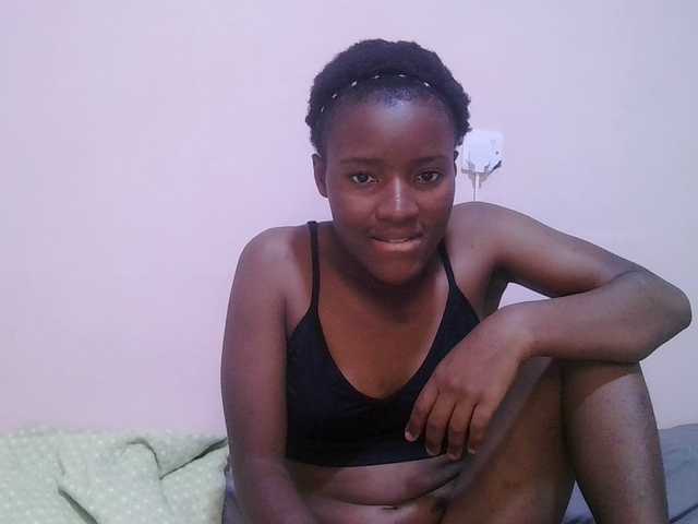 Live sex webcam photo for petite-tasha #290912202