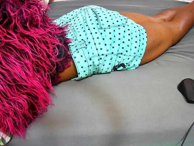 Live sex webcam photo for petite-tasha #291439122