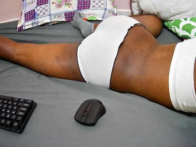 Live sex webcam photo for petite-tasha #291572746