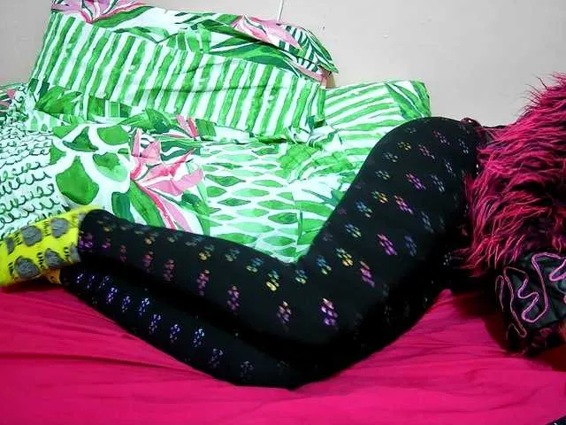 Live sex webcam photo for petite-tasha #291594638