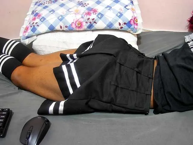 Live sex webcam photo for petite-tasha #291764009