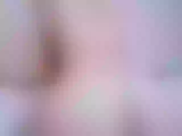 Live sex webcam photo for petiteamor #290373325
