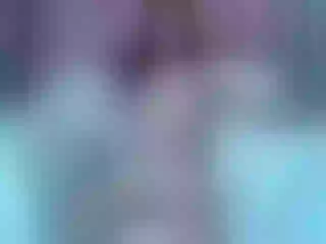 Live sex webcam photo for petiteamor #290639101
