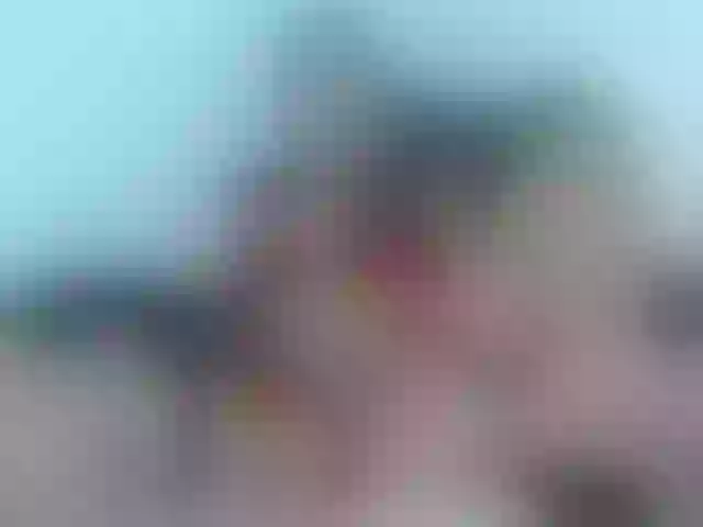 Live sex webcam photo for petiteamor #291357006