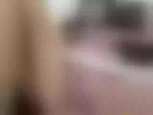 Live sex webcam photo for petiteamor #291762575
