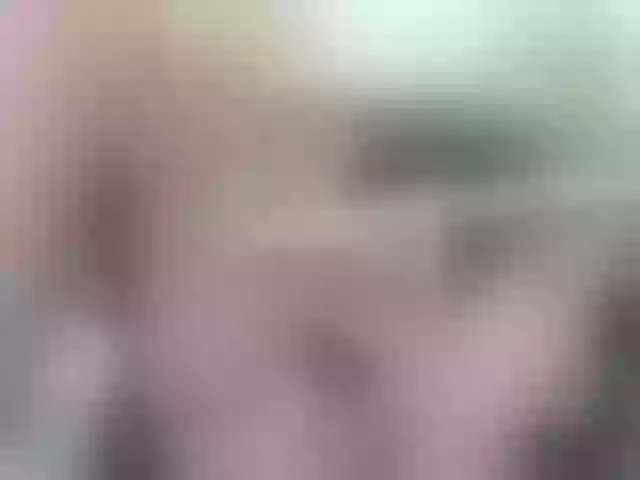 Live sex webcam photo for petiteamor #291998273