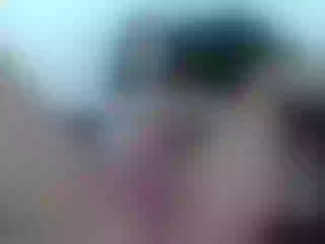 Live sex webcam photo for petiteamor #292099241