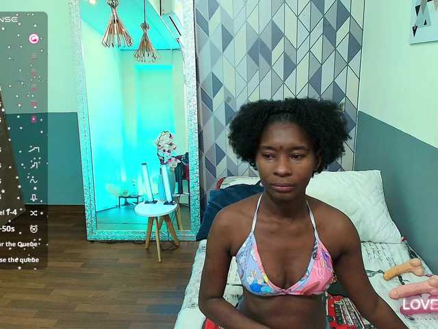 Live sex webcam photo for petitelittleebony #290177013