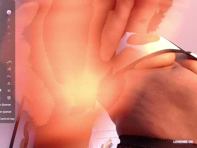 Live sex webcam photo for petitelittleebony #290754310