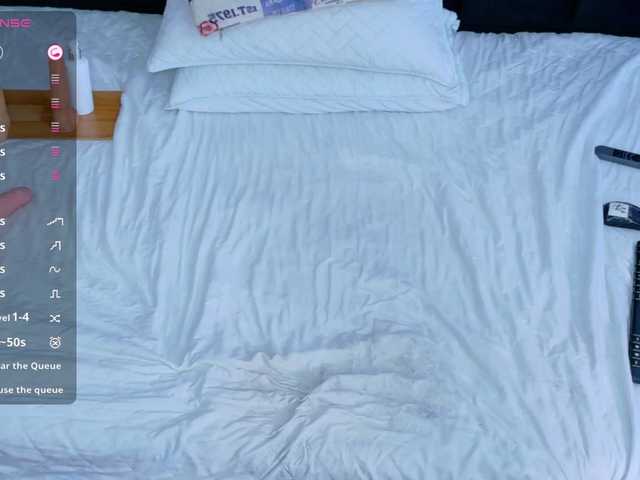 Live sex webcam photo for petitelittleebony #291025413