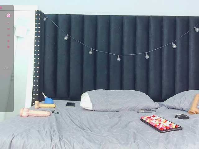 Live sex webcam photo for petitelittleebony #291282131