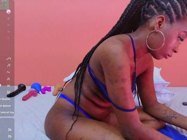 Live sex webcam photo for petitelittleebony #291882164