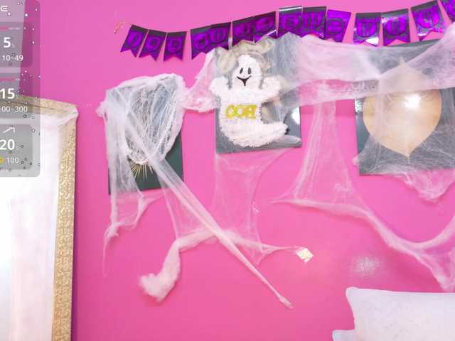 Live sex webcam photo for petitelittleebony #292101861