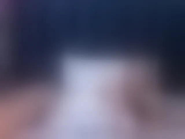 Live sex webcam photo for petitelittleebony #293636335