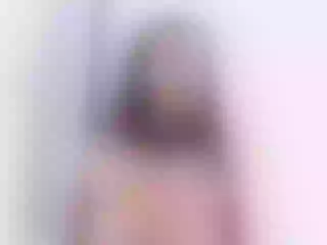 Live sex webcam photo for petitte27 #288059325
