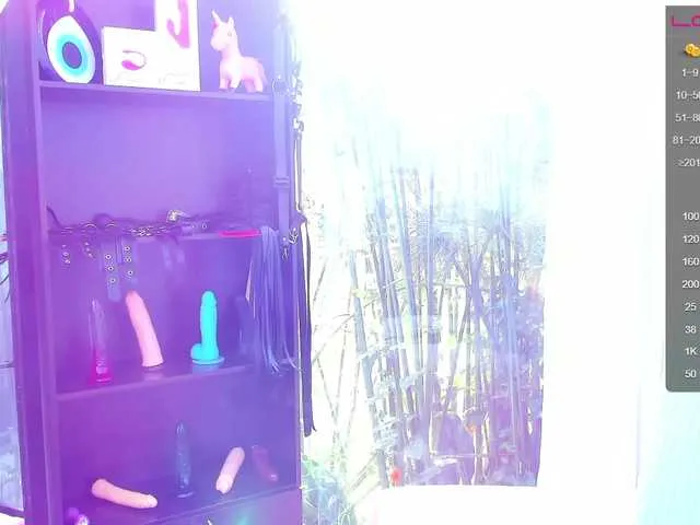 Live sex webcam photo for petitte27 #288059336