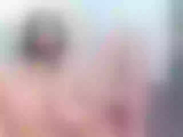 Live sex webcam photo for petitte27 #288059362