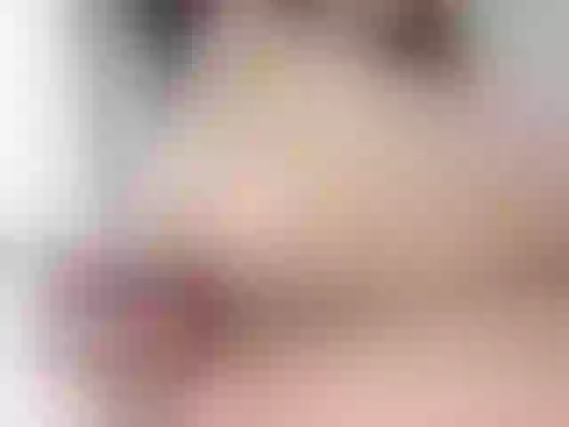 Live sex webcam photo for petitte27 #288059460