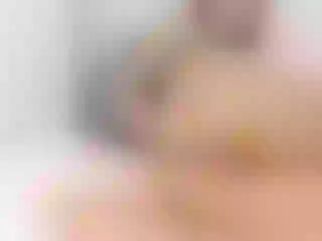 Live sex webcam photo for petitte27 #288059519