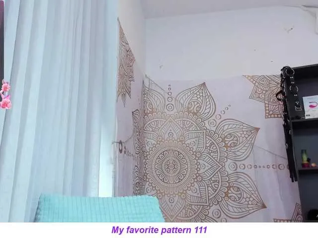 Live sex webcam photo for petitte27 #290006603