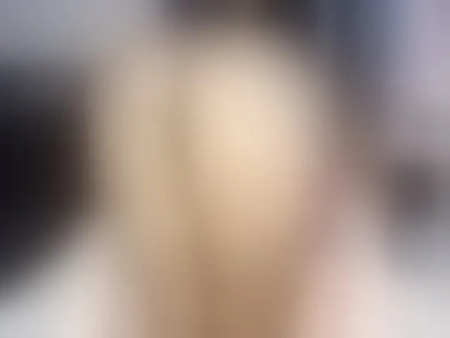 Live sex webcam photo for petittegoddess254 #293912592