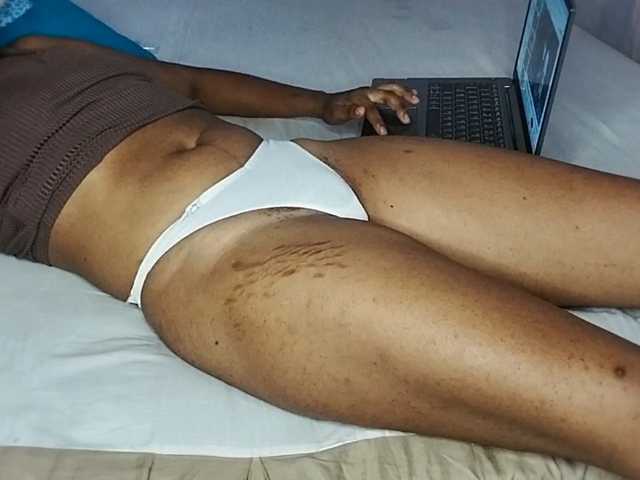 Live sex webcam photo for petittegoddess254 #294020753