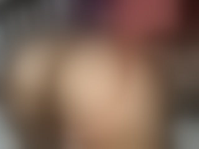 Live sex webcam photo for petittegoddess254 #294199933