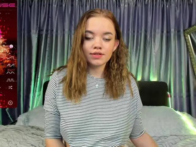 Live sex webcam photo for petty091120 #271796798