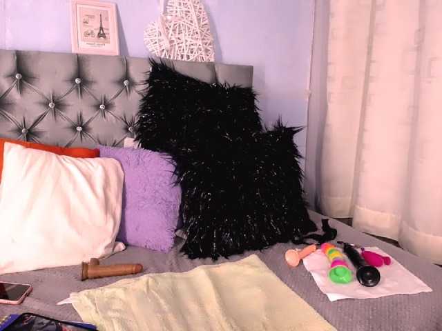 Live sex webcam photo for pilijenner #272628498