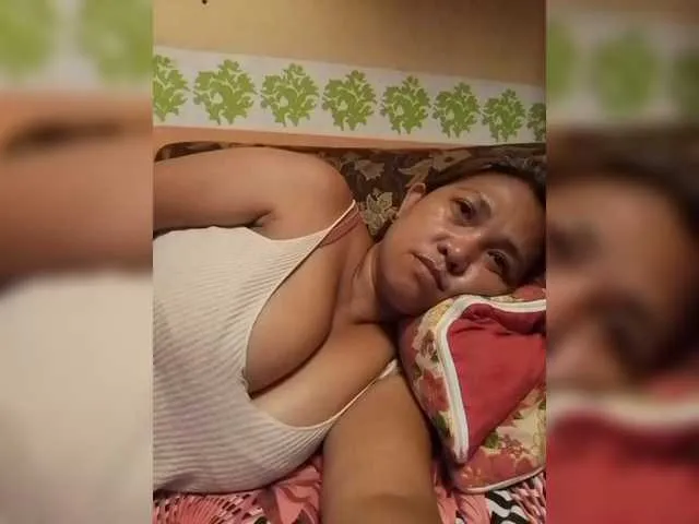 Live sex webcam photo for pinaymaniac69 #290780874
