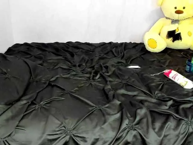 Live sex webcam photo for pink0811 #272379857
