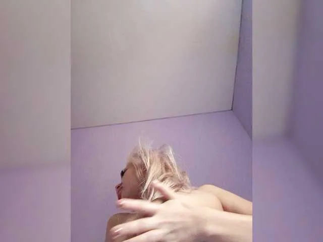 Live sex webcam photo for pink0811 #272476524