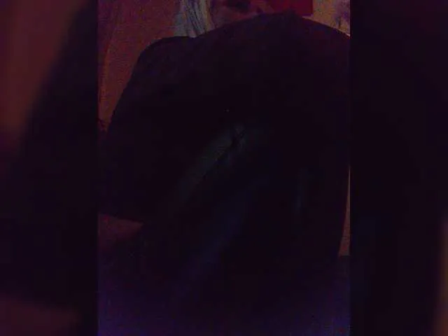 Live sex webcam photo for pink0811 #272671297